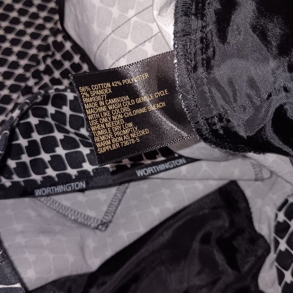 WORTHINGTON WOMAN MODERN FIT COTTON BLEND CAPRI PANTS - Picture 5 of 15